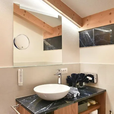 Boutique Sonne Aparthotel Schenna